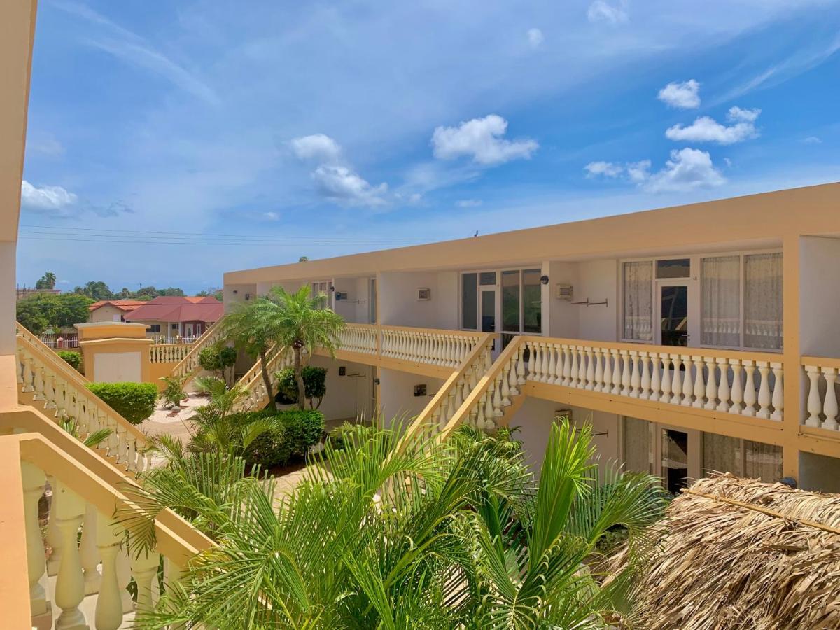 Montana Eco Resort Aruba Oranjestad Exterior photo
